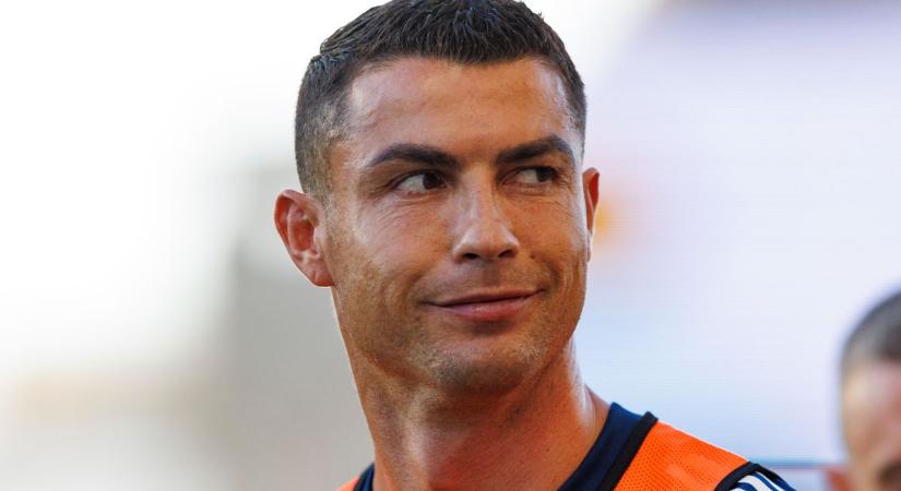 Leleplezték Cristiano Ronaldót, durva, mennyi plasztikai műtéten esett át