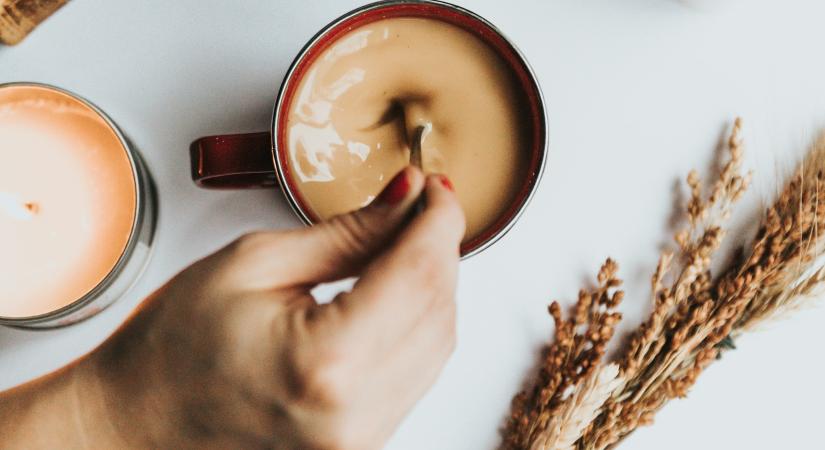 Trükközz így kávézáskor, és tovább tarthat a koffein hatása