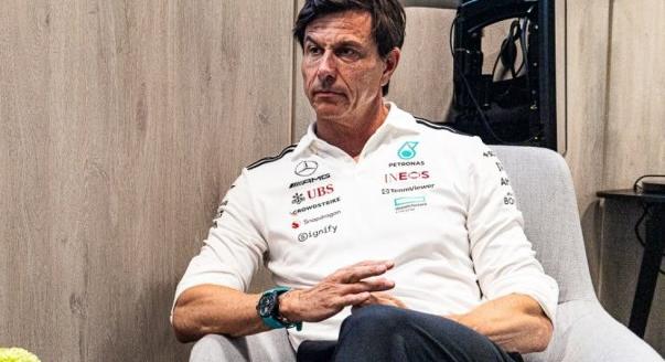 Wolff-exkluzív és épülő Red Bull: a nap F1-es hírei