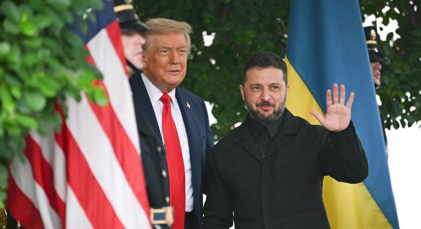 Zelenszkij mindenkit ámulatba ejtett a ruhájával Washingtonban – Trump és a sajtó is dicsérte az ukrán elnököt