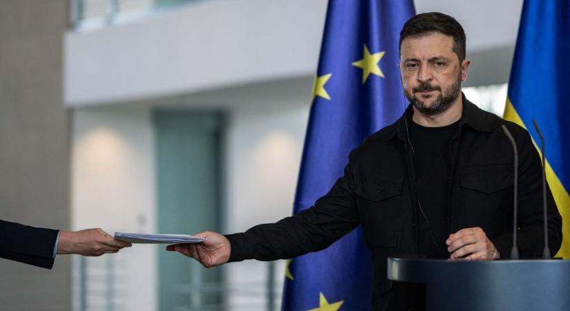 Felkérdezték Zelenszkijt a Fehér Házban: Küldene még pár évig halálba embereket, vagy hajlandó területi engedményekre?