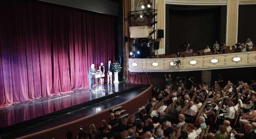 „A magyarság kitörölhetetlen része Kolozsvárnak” – Sulyok Tamás magyar államfő megnyitotta a 16. Kolozsvári Magyar Napokat