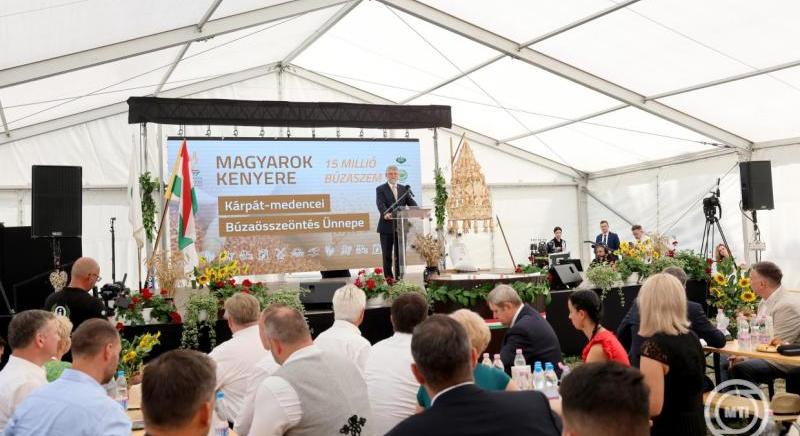 Megtartották a Magyarok Kenyere program idei Kárpát-medencei Búzaösszeöntő Ünnepségét