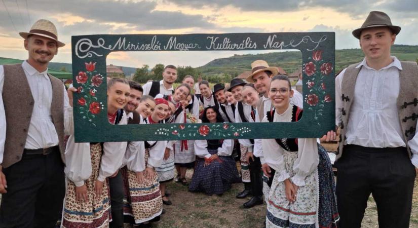 Miriszlói Magyar Kulturális Nap: jó hangulatban zajlott a Fehér megyei szórványmagyarság kiemelkedő eseménye