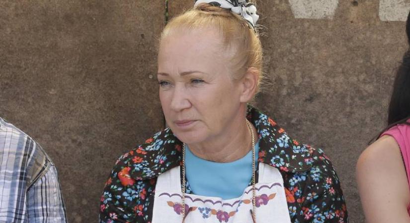 Udvaros Dorottya 39 éves fia szívdöglesztő pasi: Máté világsztárokkal dolgozott együtt