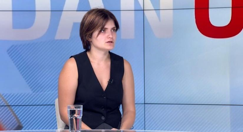 Büntetőfeljelentést tesz a különleges rendőri egység parancsnoka ellen a megalázott diáklány