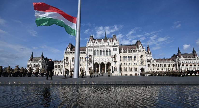 Hazánk a világpolitika főszereplőjévé válhat: Magyarországon dőlhet el a háború sorsa