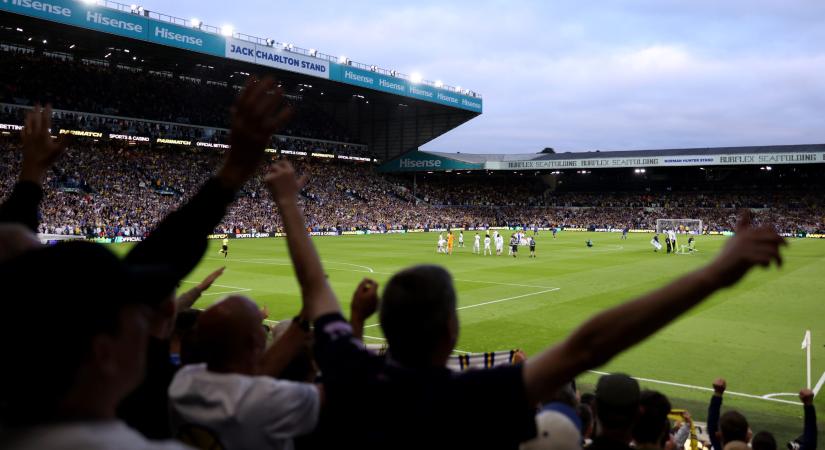 A győzelem ellenére kifütyülték saját játékosukat a Leeds drukkerei