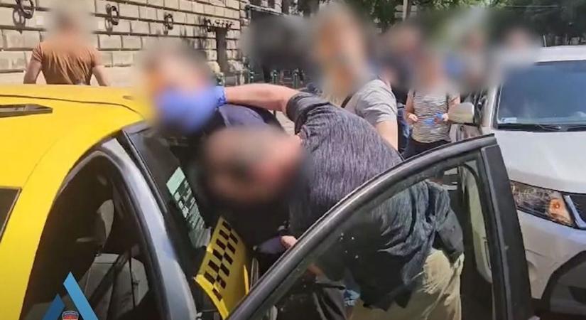 Elfogták a taxist, aki drogot adott el a Sziget külföldi látogatóinak (videó)