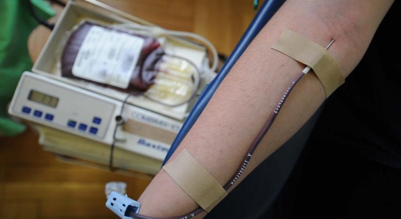 A véradást is elfogadják a nagykorú diákok közösségi szolgálataként