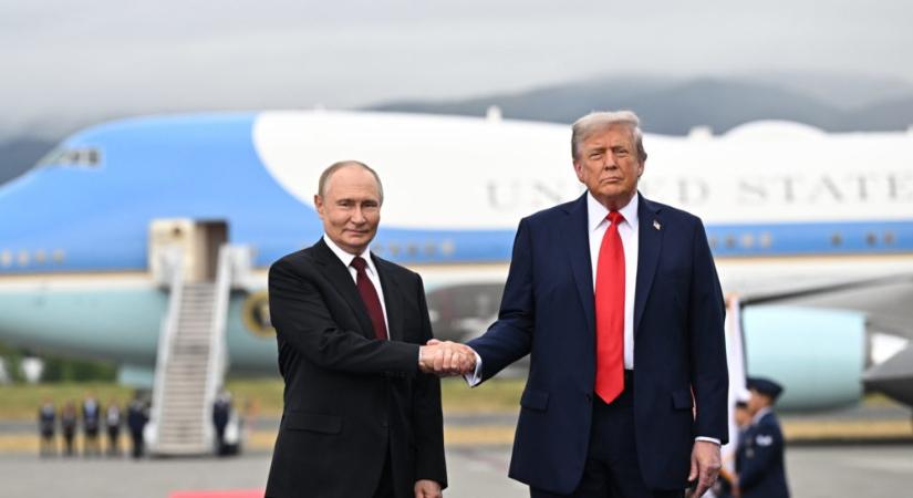 Az orosz elnöki tanácsadó részleteket közölt a Trump–Putyin-telefonbeszélgetésről