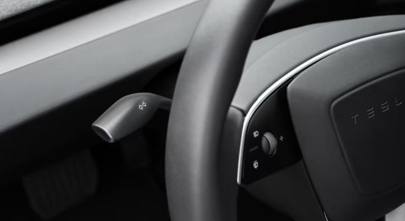 Visszatért az indexkar a Model 3-ba