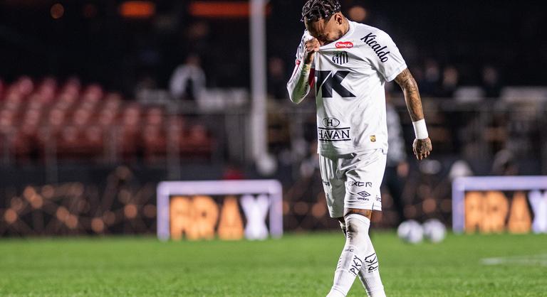 „Szar és szégyen” – kifakadt Neymar a történelmi zakó után
