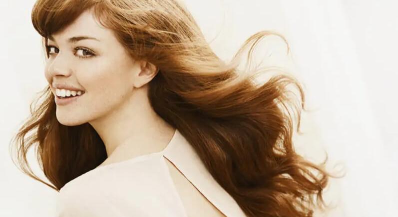 Glossy hair: így lesz igazán fényes a hajad