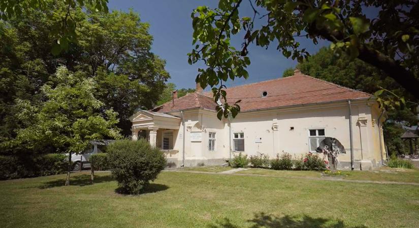 Kívül-belül megújul a székelykeresztúri Gyárfás-kúria, Petőfi Sándor utolsó éjszakájának helyszíne