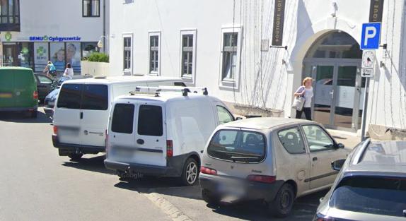 Parkolás Egerben – a mindenkit felbosszantó tervek után tovább konzultálna az önkormányzat