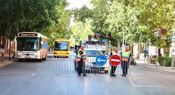 Így közlekedj az ünnepnapon Szolnokon!