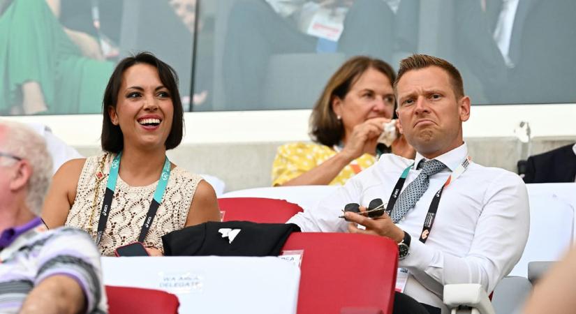 Orbán Ráhel eladta a bababoltos cégét Tiborcz Istvánnak