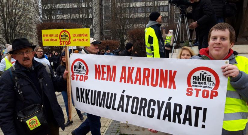 Nem engedték be a Debrecinert a nyilvánosan meghirdetett városházi tájékoztatóra
