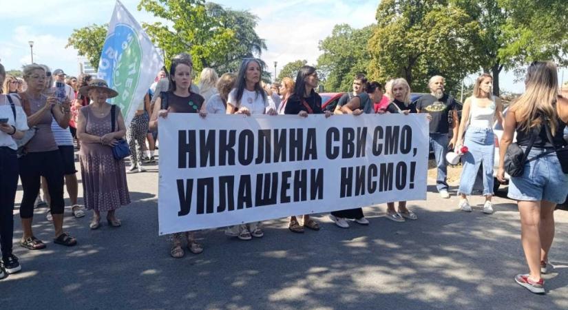 Kričko leváltását követelik a tüntetők
