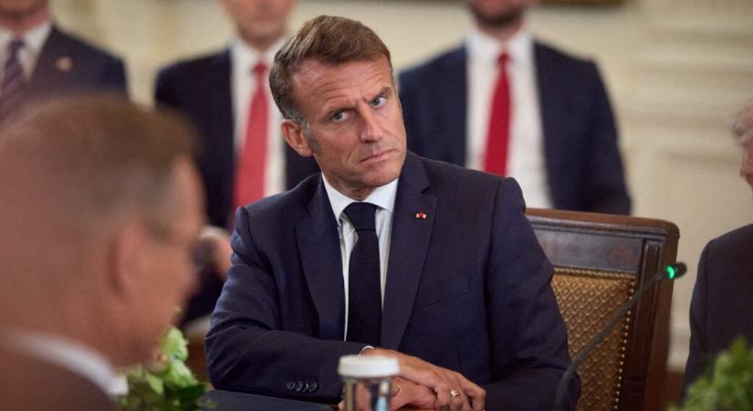 Macron szerint Putyin egy „ragadozó”, aki szörnyként áll Európa kapuja előtt