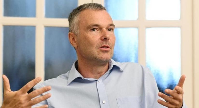 Ősszel lesújt a Fidesz ellehetetlenítési pallosa? Martin József Péter lesz a Klasszis Klub Live vendége