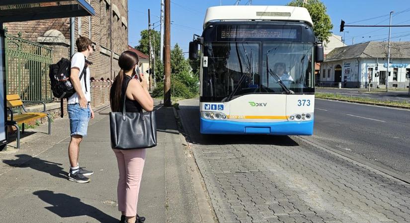 Ideiglenesen áthelyezik az egyik debreceni megállót