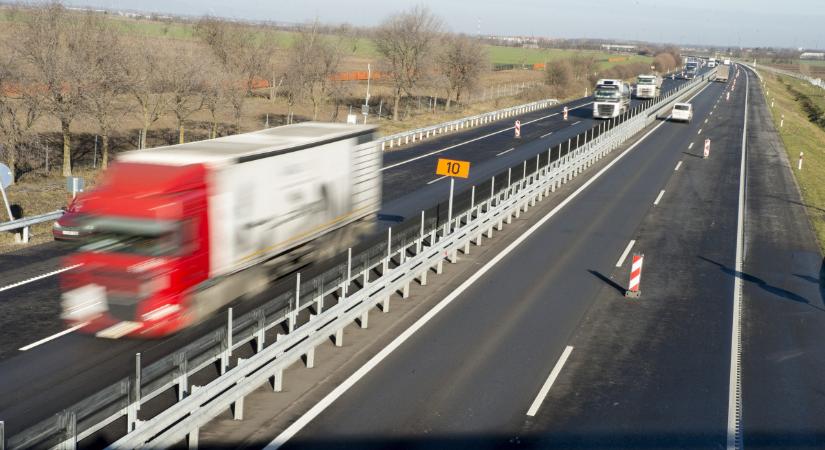Halálos baleset okozott a román férfi a magyar autópályán