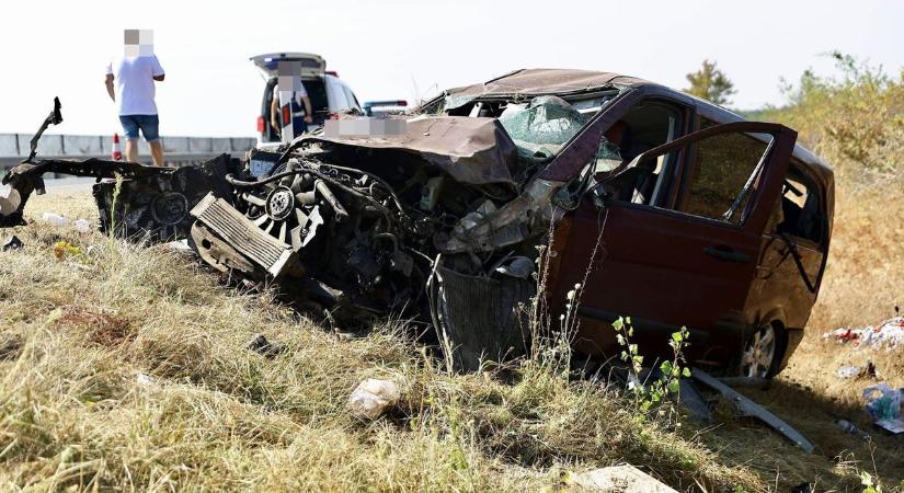 Halálos baleset az autópályán - Vádat emeltek a tragédiát okozó sofőr ellen