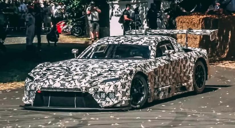A Forma-1-es pilótáknak is tetszett a Lexus új szupersportautója