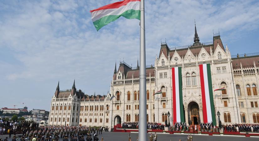 Augusztus 20 – az Országház előtt indul a rendezvények sora