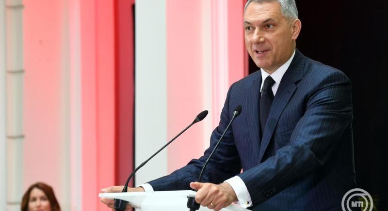 Lázár János: Szent István bölcsessége a vezetés fontosságára hívja fel a figyelmet