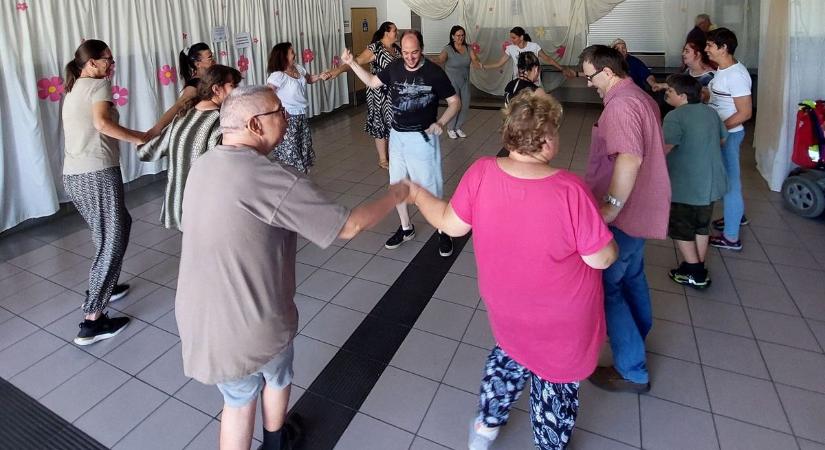 A zene lett a térkép, az iránytű és a cél is