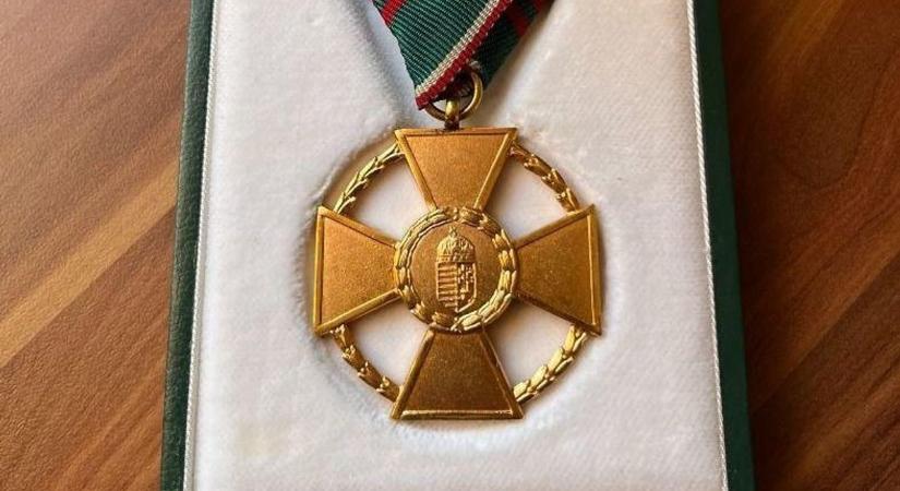 Magyar Arany Érdemkeresztet vehetett át a hajdúszoboszlói pedagógus
