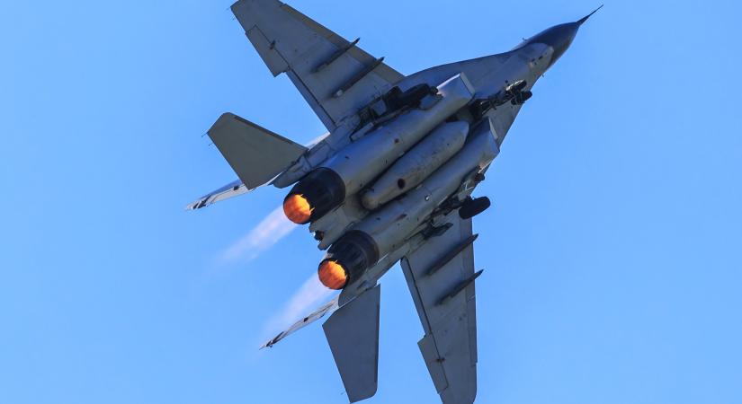 Tolvajok támadták meg a kecskeméti MiG–29 vadászgépeket
