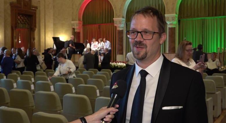 Magyar Ezüst Érdemkereszttel tüntették ki Juhász Gyulát