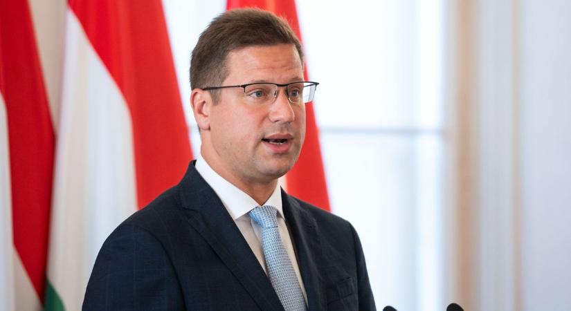 Gulyás Gergely: hazánk szuverén ország, nem egy birodalom része