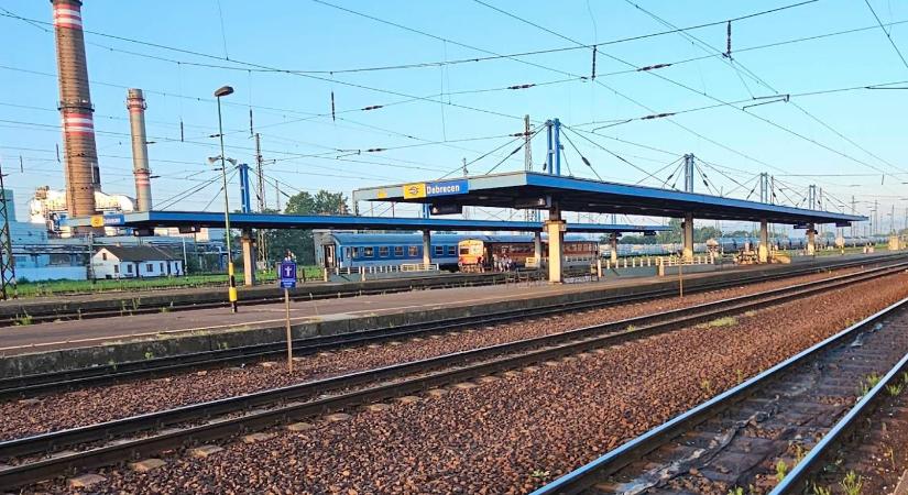 Virágkarnevál: mentesítő vonatok indulnak Debrecenből