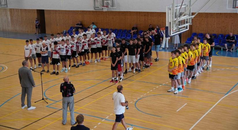 Nagyon értékes tapasztalatokkal gazdagodtak a MEAFC fiataljai