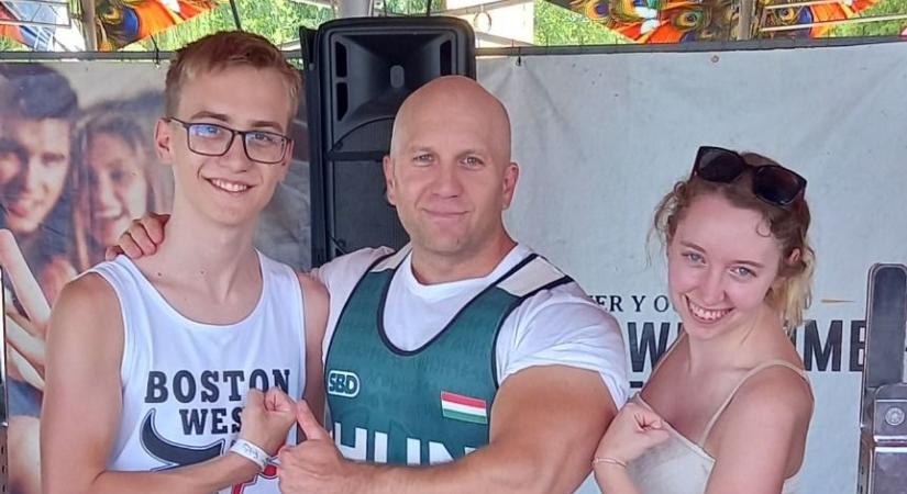 Ez igen! Bajnoki címet emelt a nyírbátori erősember
