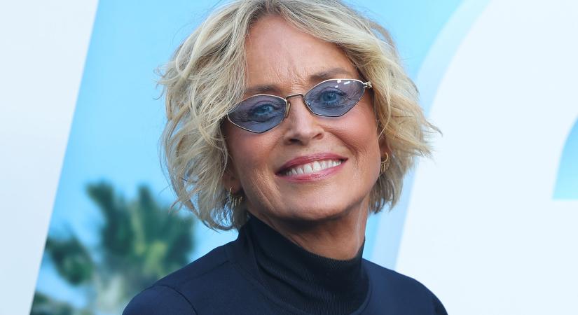 A 67 éves Sharon Stone mindent megmutat legújabb címlapfotóin
