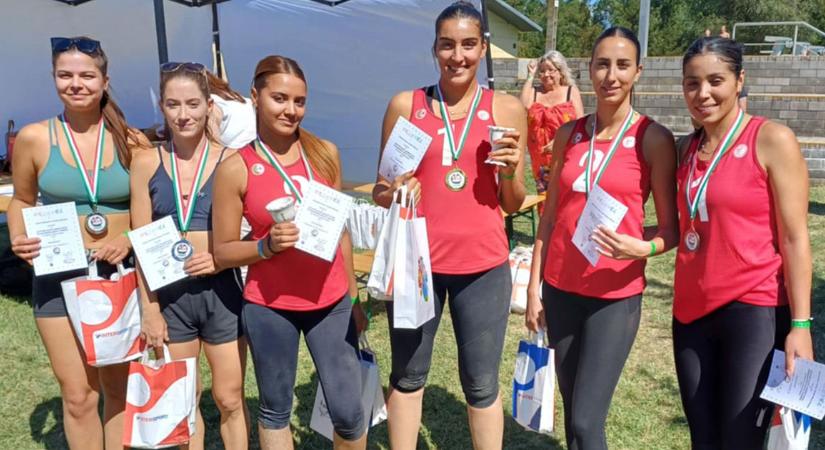 Öt ország strandröplabdásai osztoztak az idei Eötvös Kupa érmein