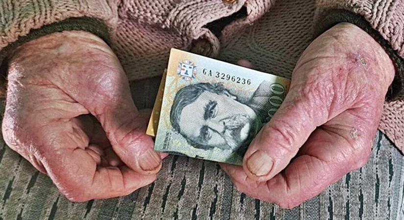 Nyugdíjemelés 2025: Érkezik a pluszpénz a nyugdíjasoknak, most mindenki erről beszél!