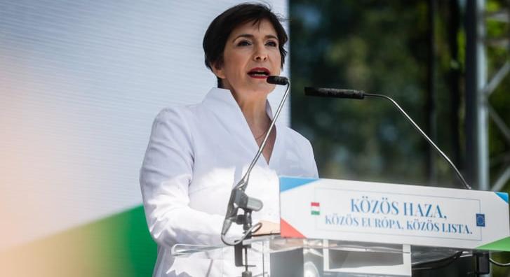 Dobrev: hiába a legnagyobb tűzijátékot, nincs mit ünnepelni, amíg Orbán vezeti az országot