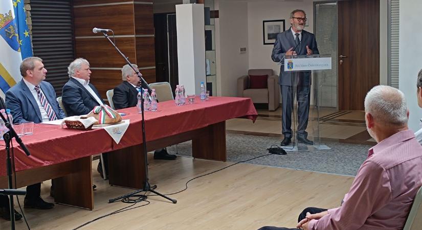 Augusztus 20., Bükön is megáldották az új kenyeret, átadták a városért kitüntetést
