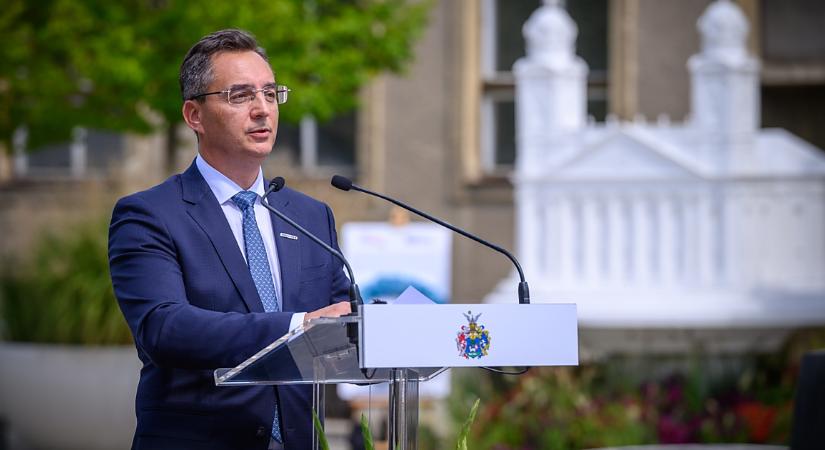Papp László: a jövő alakításában különleges szerep hárul Debrecenre – fotókkal