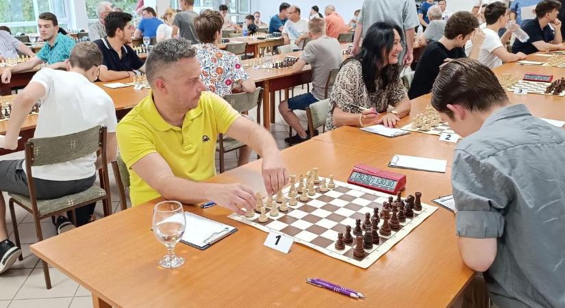 Keszthelyen indulásra készek a sakkórák