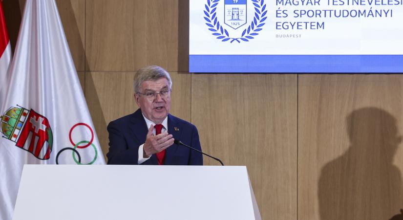 A Testnevelési Egyetem díszdoktorává avatták a Nemzetközi Olimpiai Bizottság korábbi elnökét