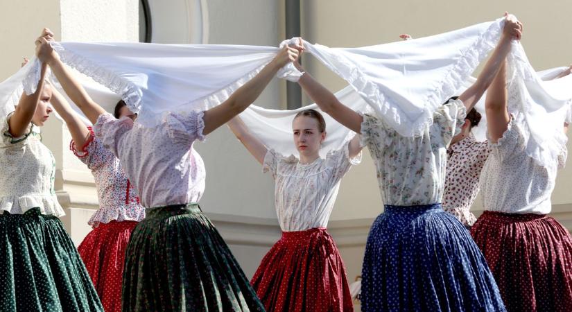 Így ünnepelt Kaposvár: Szent István öröksége nem ünnepi dísz, hanem iránytű