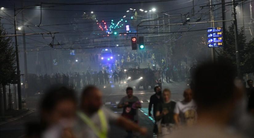 Akadémiai Plénum: Dačić vizsgálja ki a rendőrség fellépését!